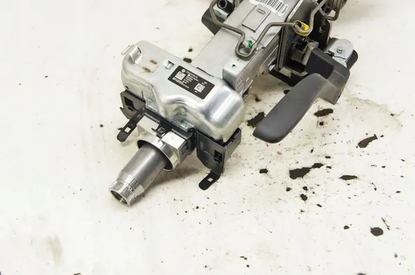 Skoda Scala 1.0i Lenksäule Unterstützung UB363 image 2