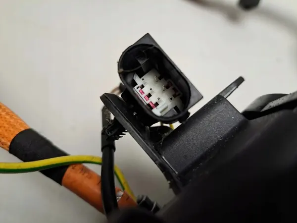 Câble de charge batterie BMW 5A1CB00 - Occasion image 3