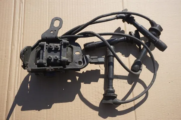 KIA SPORTAGE II Bobina de ignição 2.0B G4GC 2004-2010 OEM 2730123900 image 3