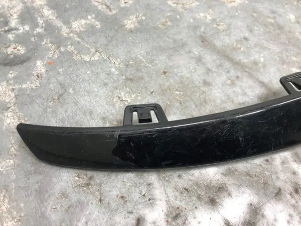 Acabamento do para-choque dianteiro direito Mercedes GLC C253 image 2