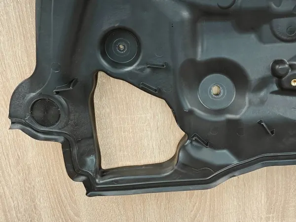 OEM 7424945 väliseinäeristys BMW X6 G06 LCI:lle image 4
