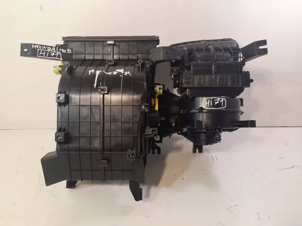 HYUNDAI I10 III 2021 1.0 Calefacción 97200-K7100 image 2