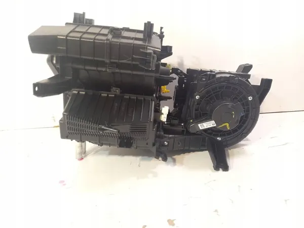 HYUNDAI I10 III 2021 1.0 Calefacción 97200-K7100 image 8