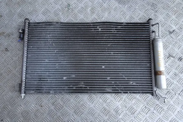 Nissan Juke F15 Kylmäainekondensaattori 10- OEM 92100-BH40A image 2