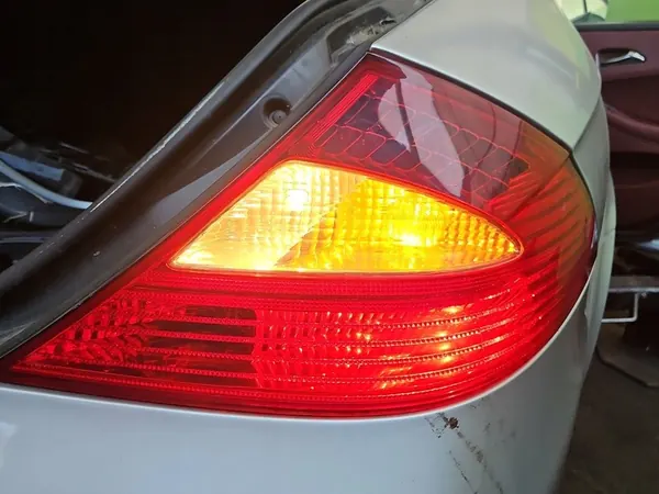 Rechter Achterlicht Mercedes CLS C219 Sedan 04-08 A2198200264 image 2