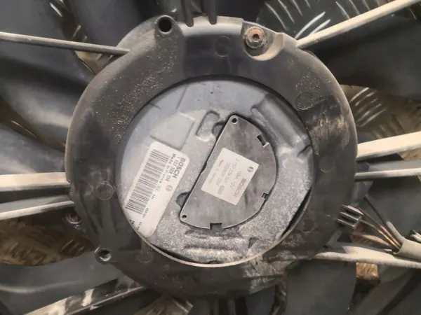 Mercedes-Benz A W169 AC-fläkt OEM 1695000593 image 4