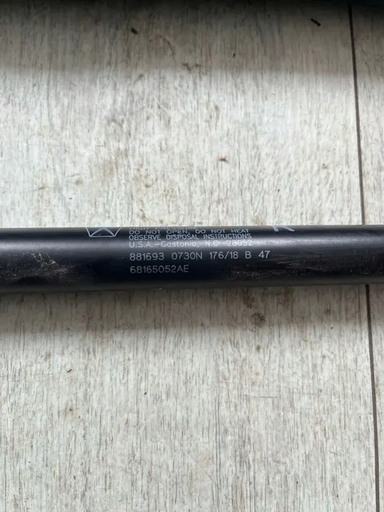 Jeep OE 68333901AB baklucka aktuator image 2