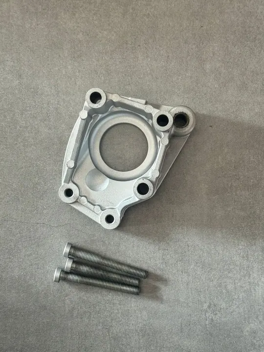 Suporte da Bomba de Direção Audi A4 S4 RS4 4Z7145156E image 2