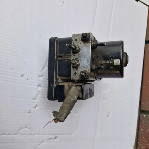 ABS-pumppu OEM 1K0907379D VW Golf V:lle, Audi A3:lle image 4