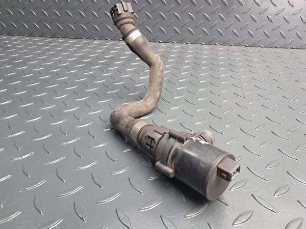 Extra elektrisk kylvätska pump BMW X5 E53 4.4 6 904 496 image 3