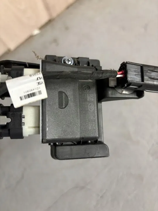 Capteur de coffre Toyota Corolla E21 OEM 891B2-02040 image 8