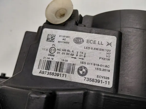 Farol esquerdo BMW F20 usado OEM 7358391 image 3