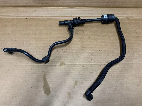 Vanne de ventilation de carburant BMW X5 G05 2019 7643106 image 2