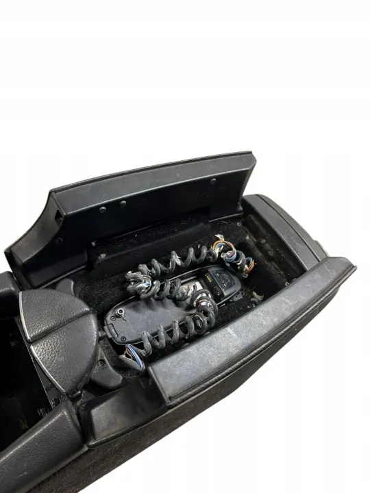 Mercedes W211 middenconsole armsteun OEM A2116800250 image 4