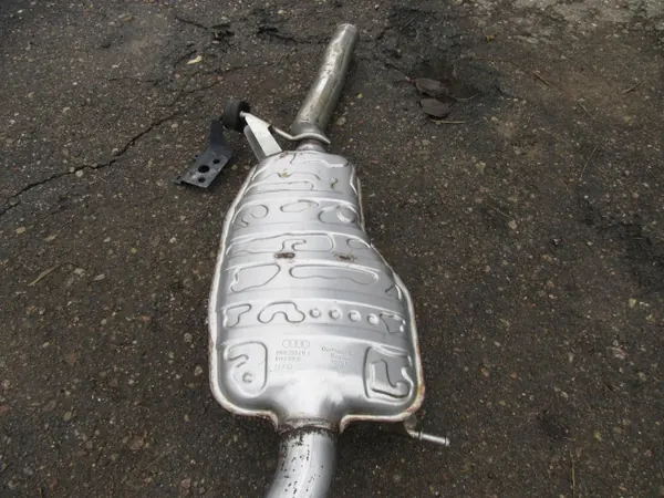 Midden demper Audi A5 F5 2.0 TFSI OEM 8W0253411A image 3