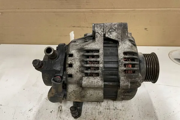 Vaihtovirtageneraattori KIA SPORTAGE 2.0L diesel 2008 OEM 3730027030 image 6