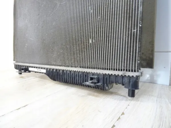 Jäähdytin Ford OE H1BG-8005-AD LLU - Käytetty image 5