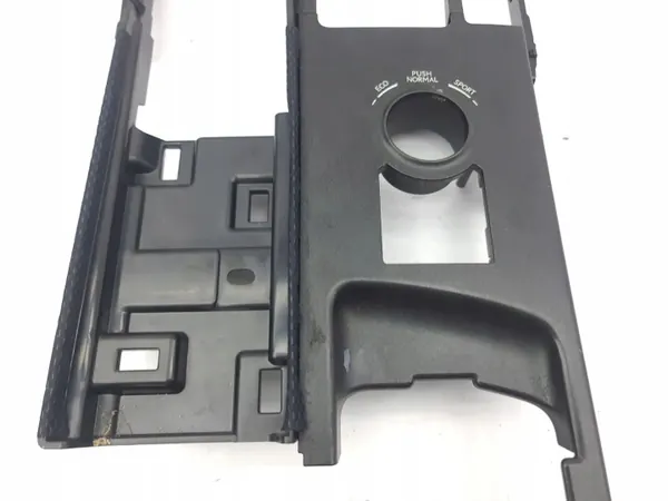 Runkolevy Lexus IS III XE30 2015 OEM 5880453390 image 4