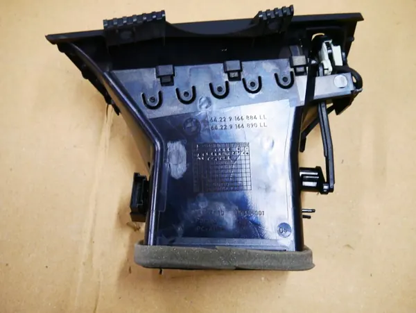 Grelha ventilação painel direita BMW F10 F11 OEM 9166890 image 3