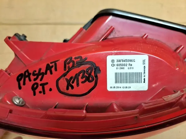 Luz trasera derecha VW Passat B7 3AF945096G image 9
