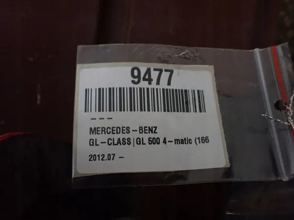 Para-lamas traseiro esquerdo Mercedes-Benz GL X166 OEM A1668847522 image 9
