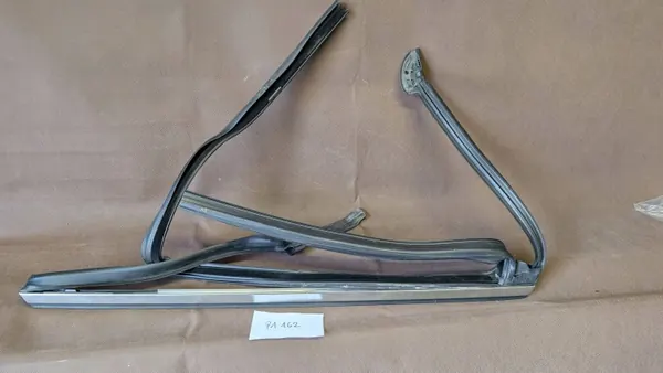 BMW OE 7336989 Gebruikte raamrubbers voor 5 Serie image 4