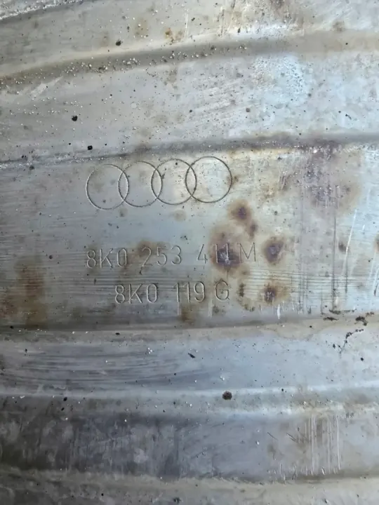 Audi OE Uitlaat Demper OEM WYDECH TŁUMIK AUDI A5 8T 3.2 FSI image 3