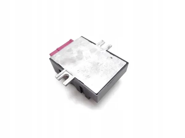 BMW 1-serie Bränslepumpkontrollmodul 120i OEM 7218339 image 5