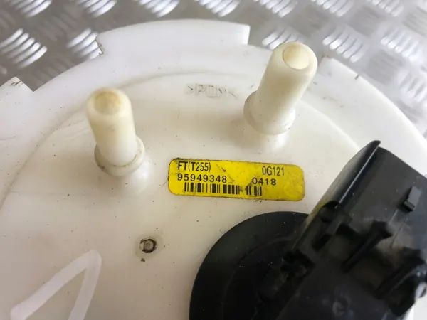 BRANDSTOFPOMP CHEVROLET AVEO II 95949348 image 2