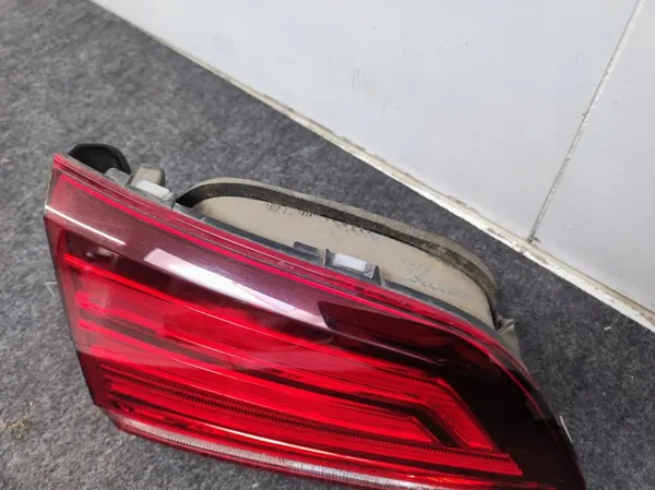 Lámpara Trasera Izquierda en Portón Volkswagen Golf VII 5G9945093H image 4