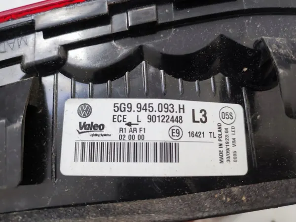 Lámpara Trasera Izquierda en Portón Volkswagen Golf VII 5G9945093H image 7