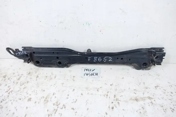 Radiatorsteun OEM 625301277R - Gebruikt image 2