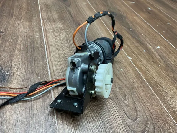 Istuin säädön moottori OEM 1298208742 Mercedes SL R129 image 5