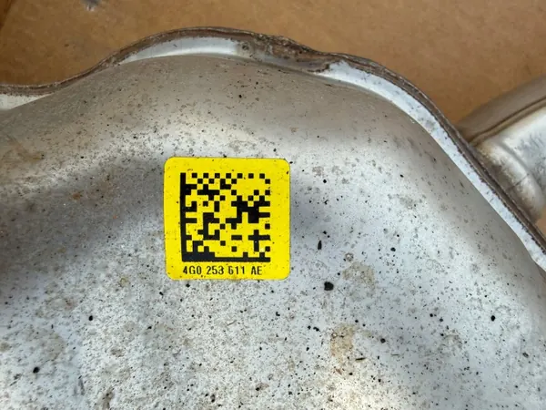 Audi A6 A7 C7 3.0 TDI Auspuff Schalldämpfer OEM 4G0253181D image 7