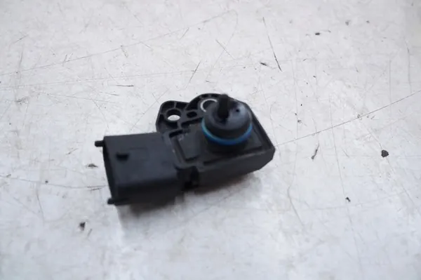 Brandstofsensor VOLVO V50 S40 C70 8699448 image 3