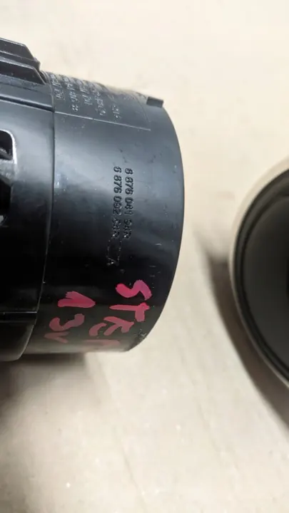 Grelha de Ventilação DACIA SANDERO II STEPWAY 687604194R image 3