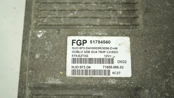 Ordinateur de moteur FIAT DOBLO I LIFT 1.3 MJD 51784560 image 3