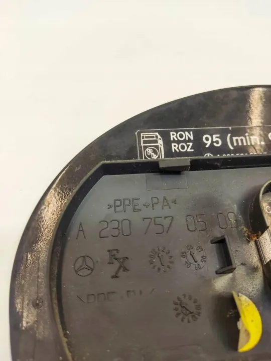 Polttoainesäiliön kansi OEM A2305847617 Mercedes-Benz SL image 6