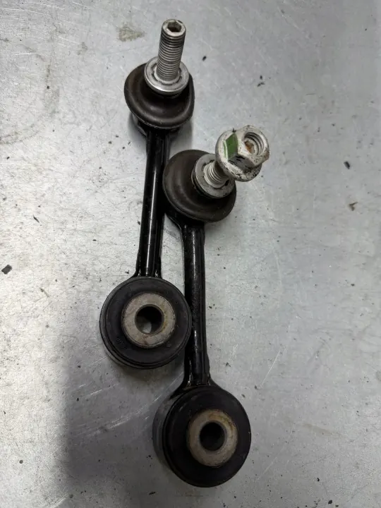 Stabilointilinkki OEM 68533954AA Jeep Wrangler JL:lle image 4