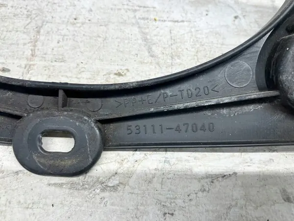 GRILL TOYOTA PRIUS 12-16 53111-47040 image 9