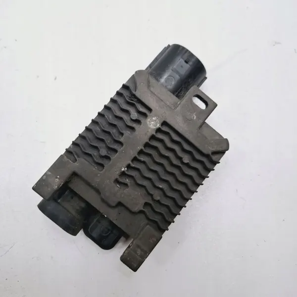 Relais de ventilateur radiateur OEM 94013004 pour Jaguar XE image 2