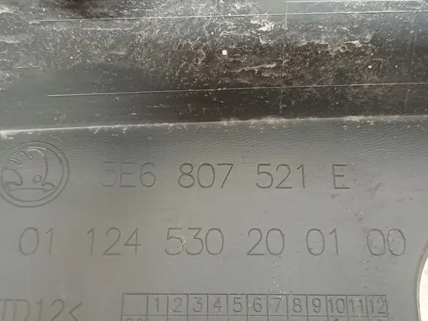 Para-choques Traseiro Skoda Octavia 4 OEM 5E6807521E image 7