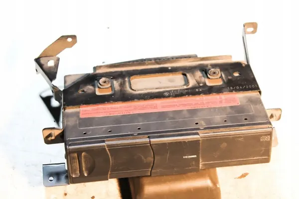 Changer CD BMW OEM 65126964601 pour Série 1 E87 image 2