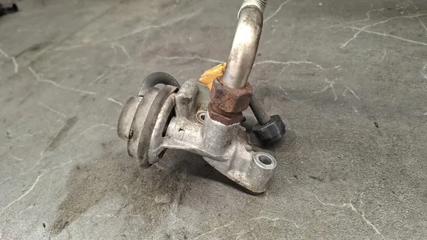 Vacuum Sensor Valve Mercedes W220 4.3 V8 A1121400060 image 4