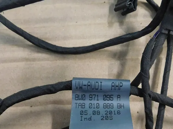 A4 B9 ALLROAD PDC Verkabelung vorne 8W0971095A image 3