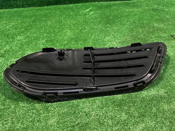 MERCEDES C-KLASA W205 AMG Grille de Pare-Chocs Avant Gauche A2058854023 image 8