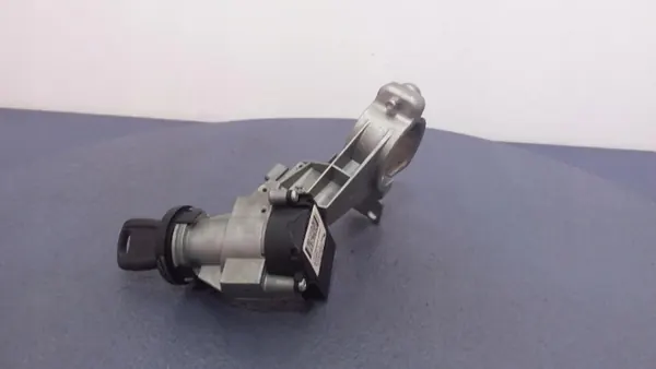 Fiat Linea I Avain OEM 51799409 B365 - Käytetty image 4