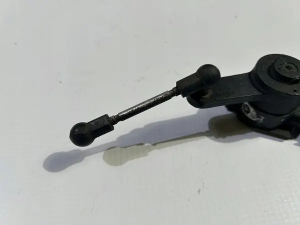 Sensor de nível dianteiro direito Dodge RAM 1500 2019- image 2