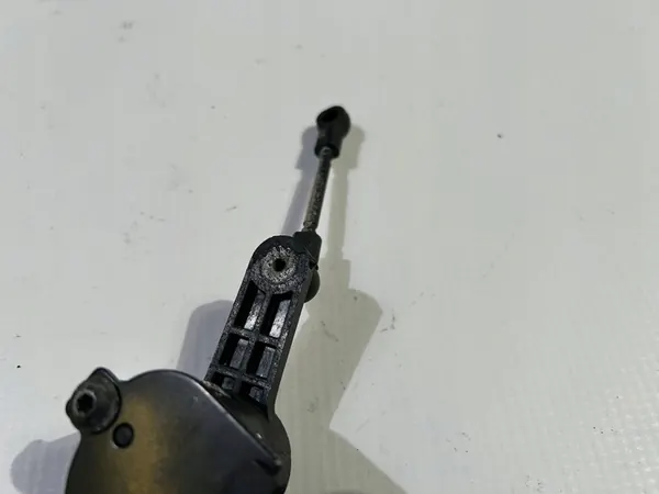 Sensor de nível dianteiro direito Dodge RAM 1500 2019- image 6