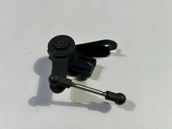 Sensor de nível dianteiro direito Dodge RAM 1500 2019- image 8